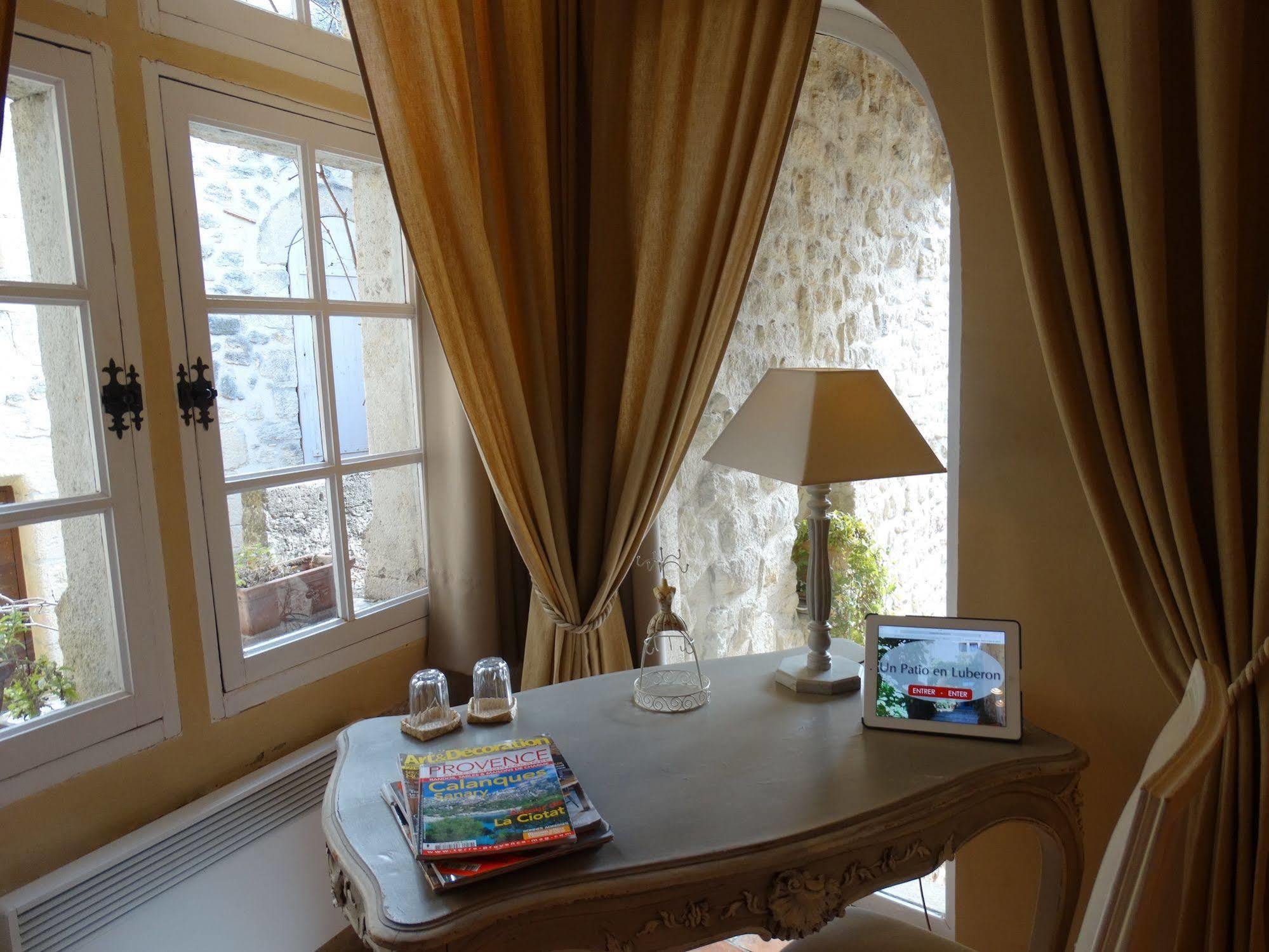 Bed & Breakfast Un Patio En Luberon Ansouis