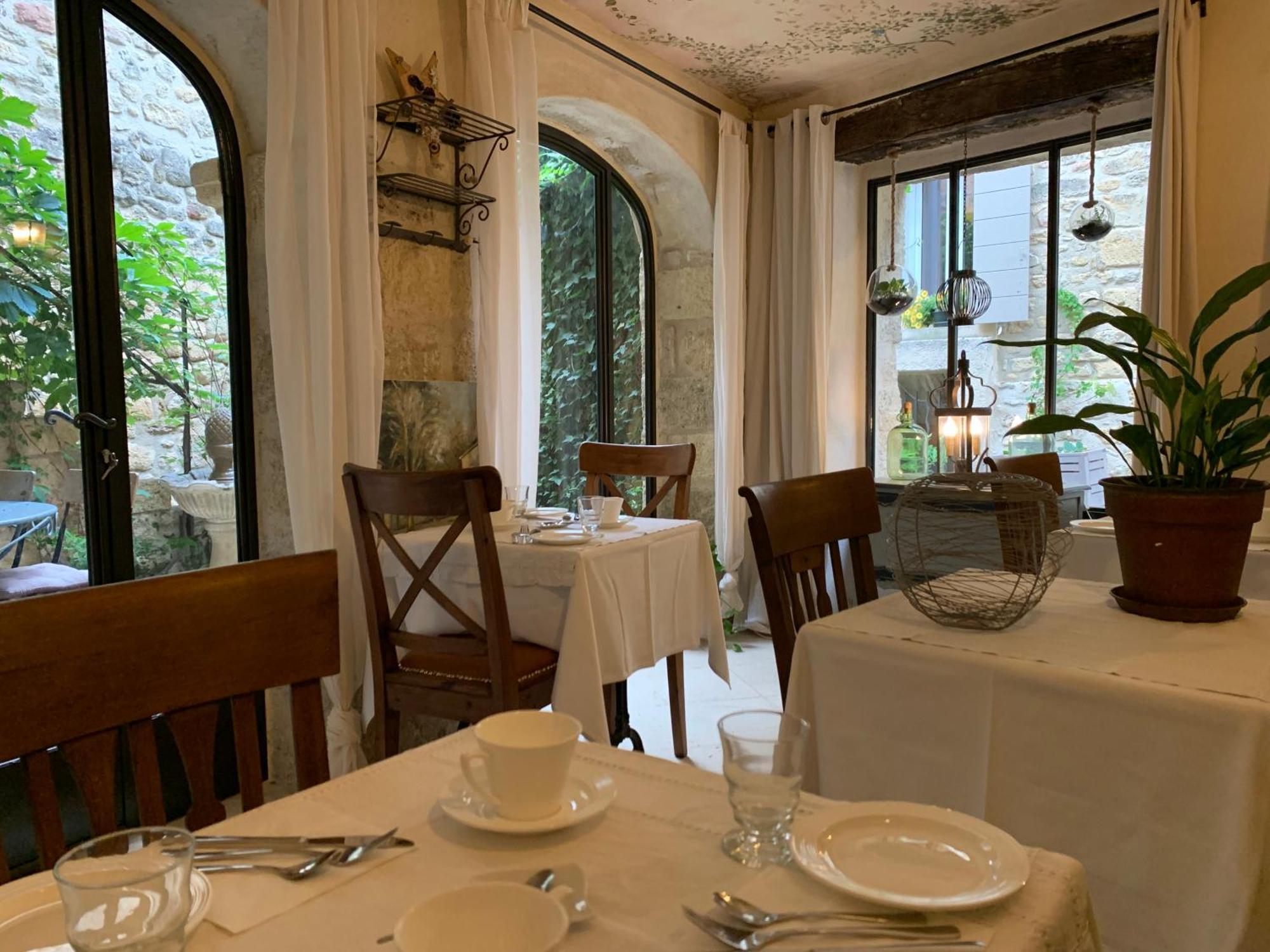 Un Patio En Luberon Bed & Breakfast Ansouis