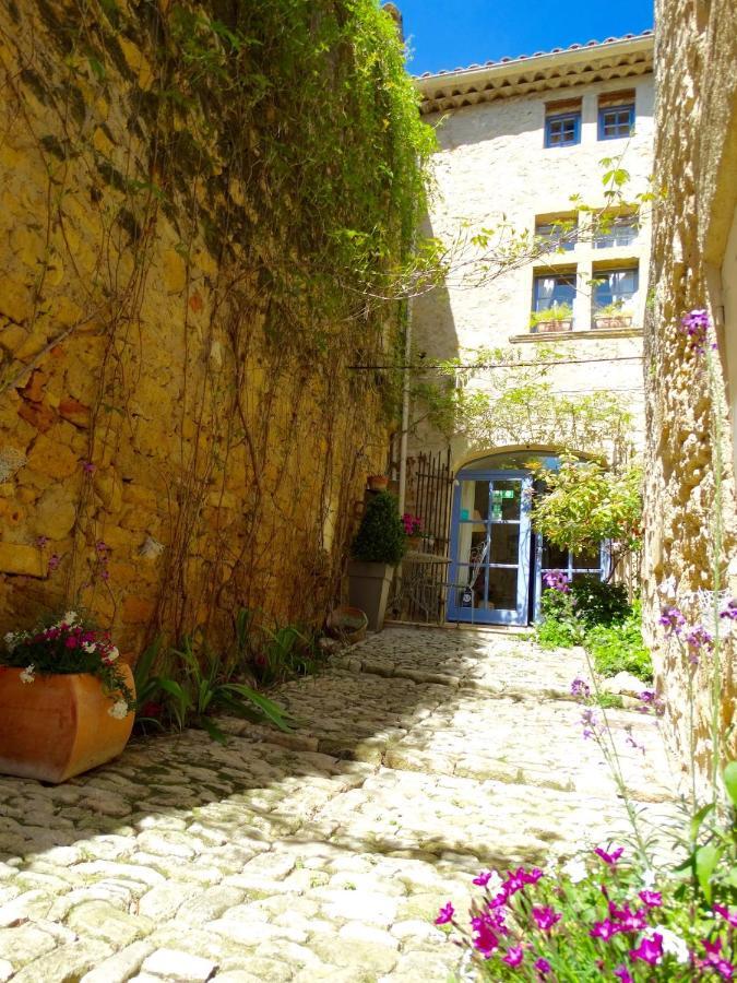 Un Patio En Luberon